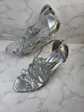Silver Strappy Evening Heels by(B34)